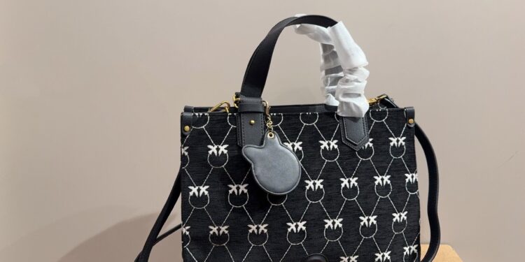 Yelena and the Pinko bag on a Summer Work Morning